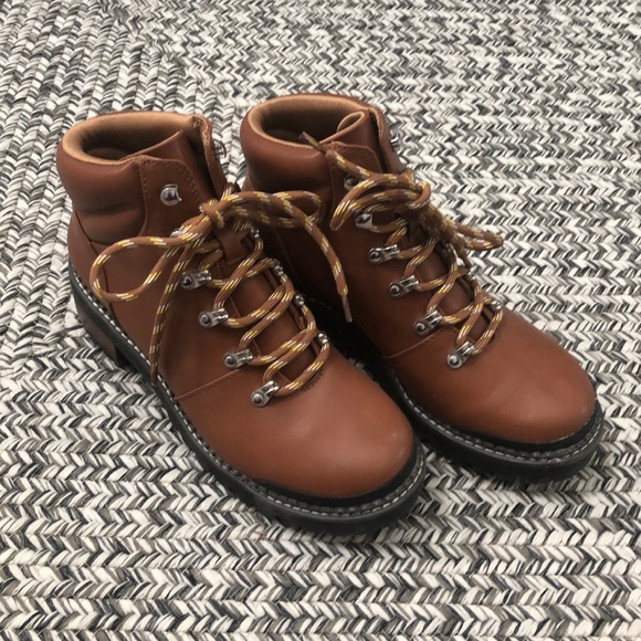 Universal Thread lace up boots - Picture 2 of 6